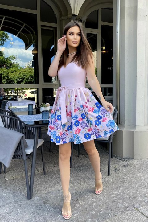 247-17 Sukienka Koktajlowa W Kwiaty - brzoskwiniowy