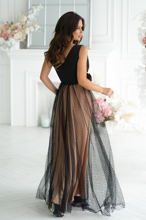 318-16 Długa Sukienka Z Paskiem Z Różyczką - czekoladowy