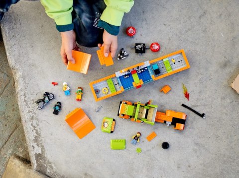 60294 - LEGO City - Ciężarówka kaskaderska LEGO