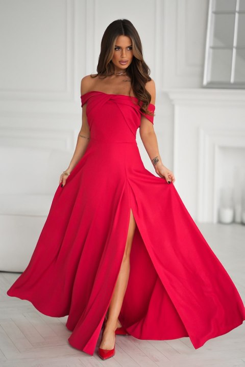 336-02 Długa Suknia Wieczorowa Z Metalicznym Połyskiem - czerwony