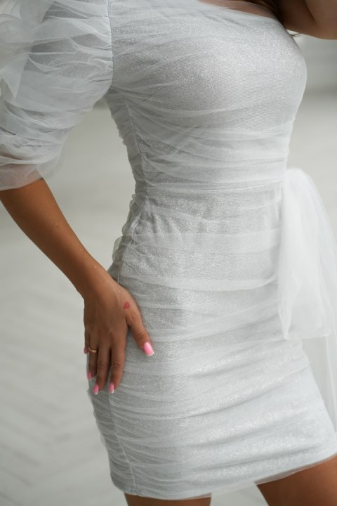 274-04 Sukienka Na Jedno Ramię - biały