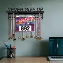 WIESZAK NA MEDALE I NUMERY STARTOWE NEVER GIVE UP