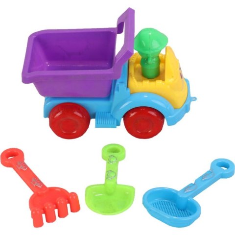 Samochód z akcesoriami do piasku