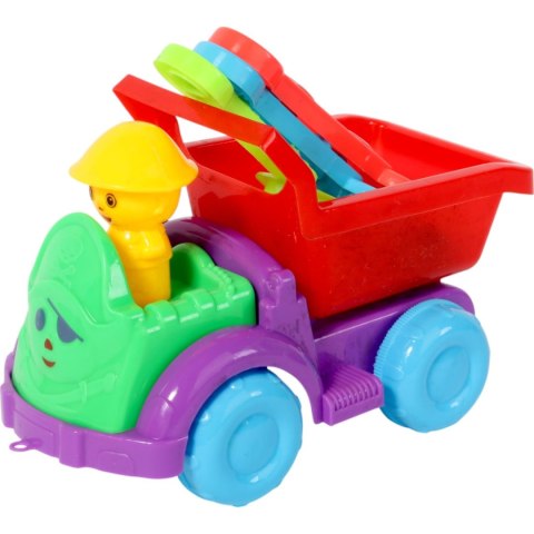 Samochód z akcesoriami do piasku