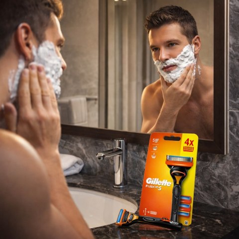 Gillette Fusion5 Maszynka Do Golenia Dla Mężczyzn Plus 4 Ostrza Wymienne Gillette